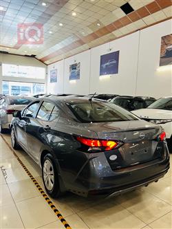 نيسان فيرسا